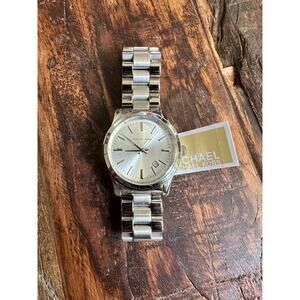 New, tags, Michael Kors Watch
Runway, Silver, Stainless Steel Ø38 mm,ref. MK6332